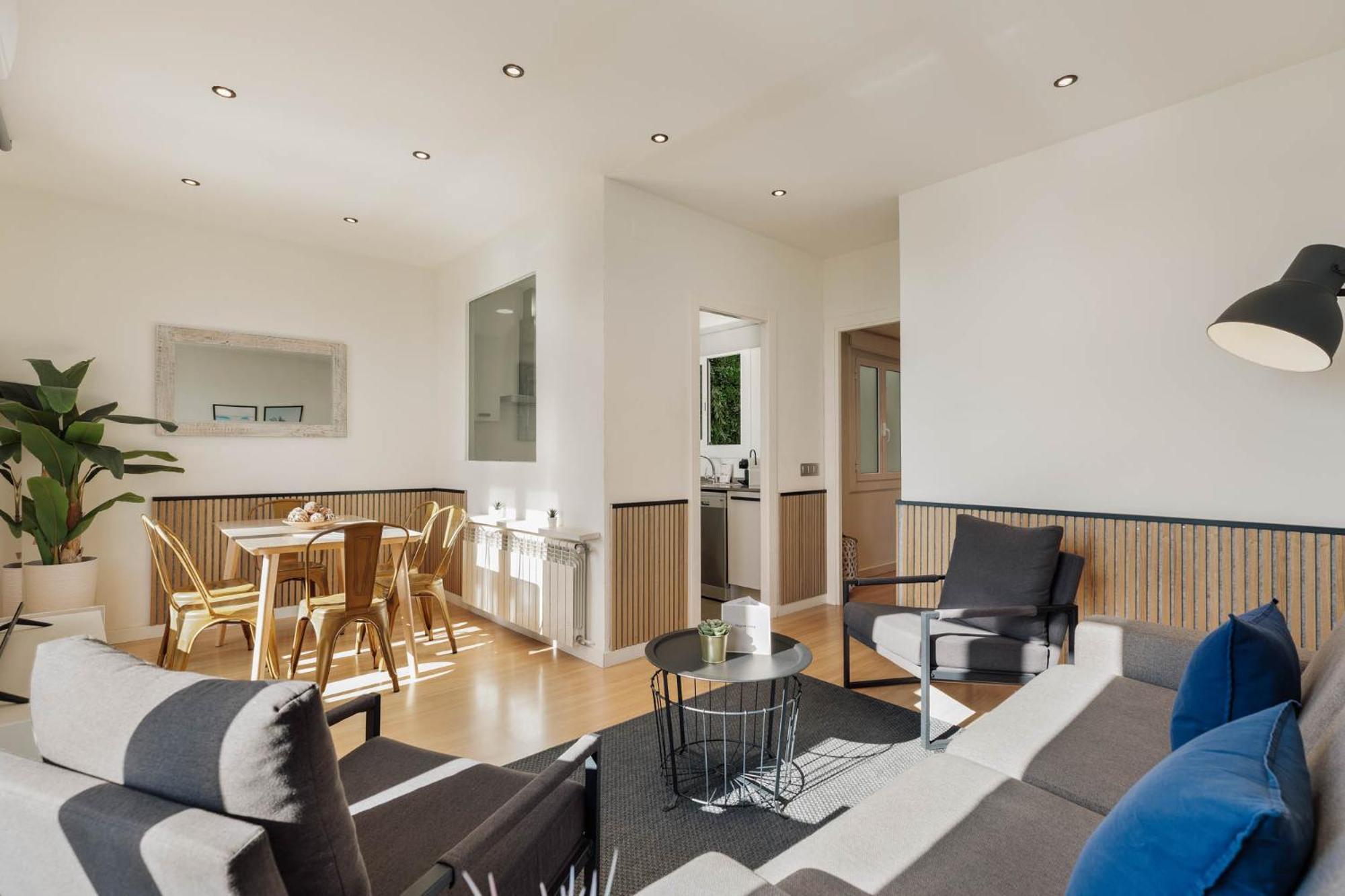 Group Dreams Apartment